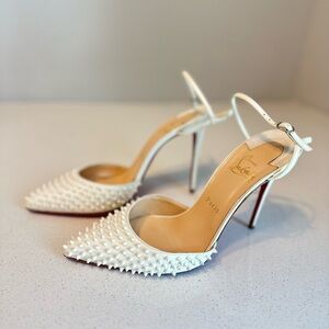 Spicy look but comfy fit. Size 39